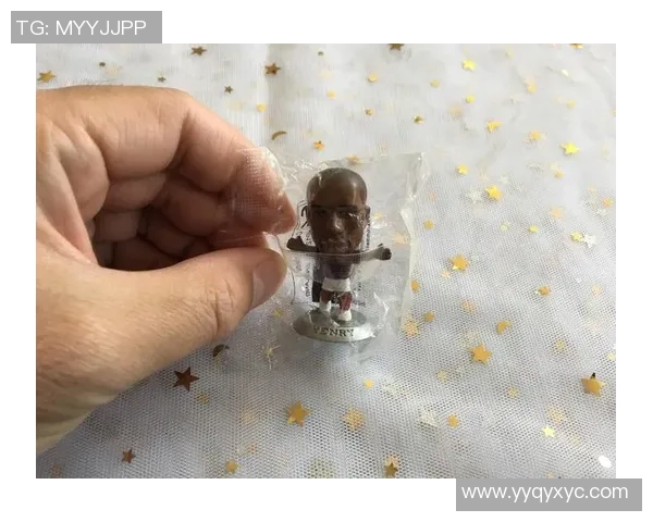 足球明星人物手办精美展示收藏与欣赏的完美结合 足球明星人物手办精美展示收藏与欣赏的完美结合